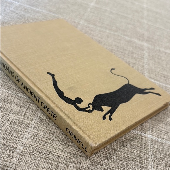 Vintage Other - 3/15$ ✨ Tan Decorative Book, coffee table book, vintage styling